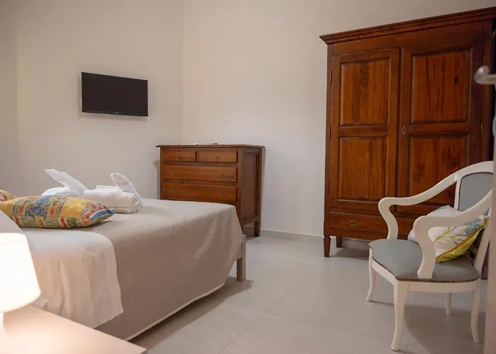 Amare Apartment Near The Sea